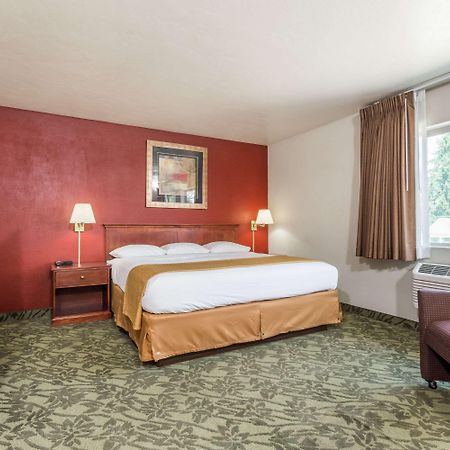 Days Inn By Wyndham Eugene Downtown/University Extérieur photo