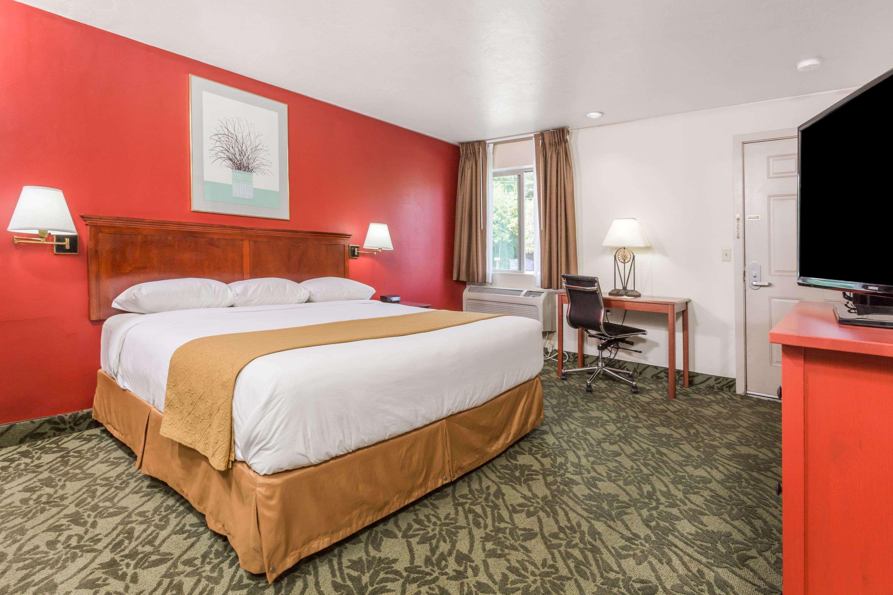 Days Inn By Wyndham Eugene Downtown/University Extérieur photo