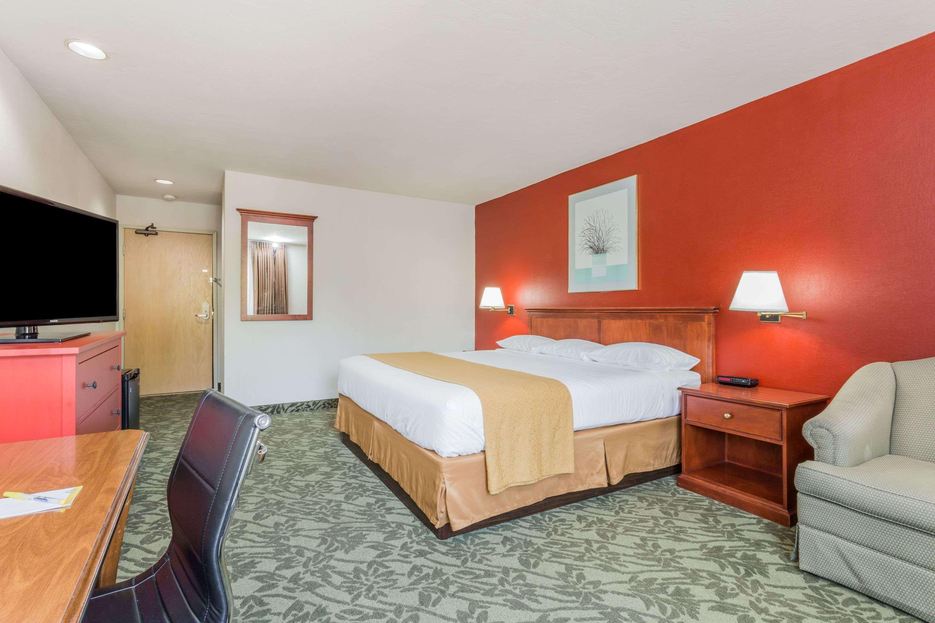 Days Inn By Wyndham Eugene Downtown/University Extérieur photo